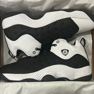 Brand New never worn Jordan Jumpman Team II  in original box